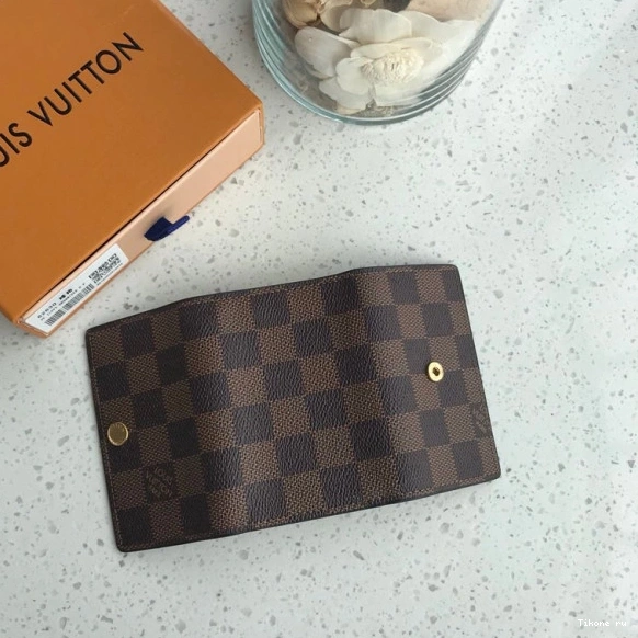Affordable VUITTON KEY HOLDER LOUIS 6 0802